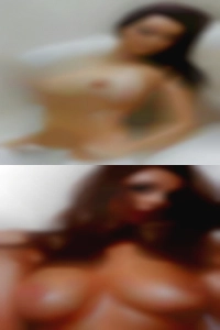 ranaebatton1968, a camping nude